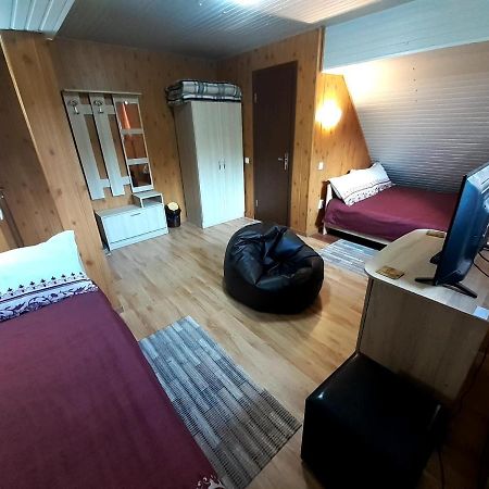 Hotel Casa Haiducilor à Predeal Extérieur photo