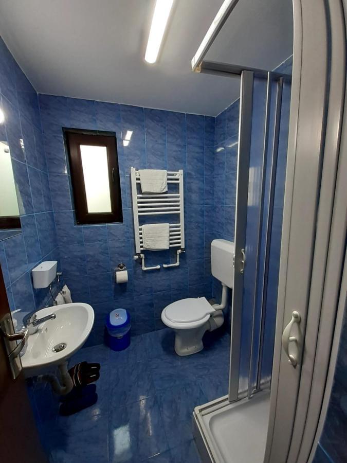 Hotel Casa Haiducilor à Predeal Extérieur photo