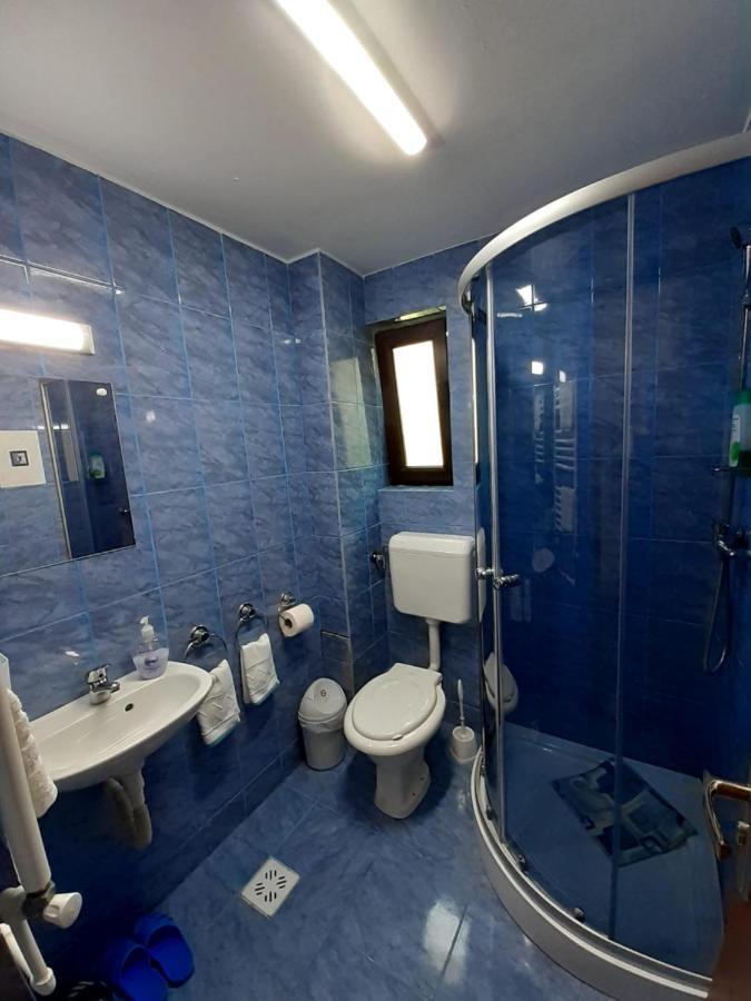 Hotel Casa Haiducilor à Predeal Extérieur photo